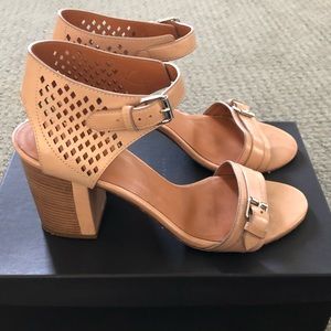 Marc by Marc Jacobs Tan Sandal Sz 38.5 -8
